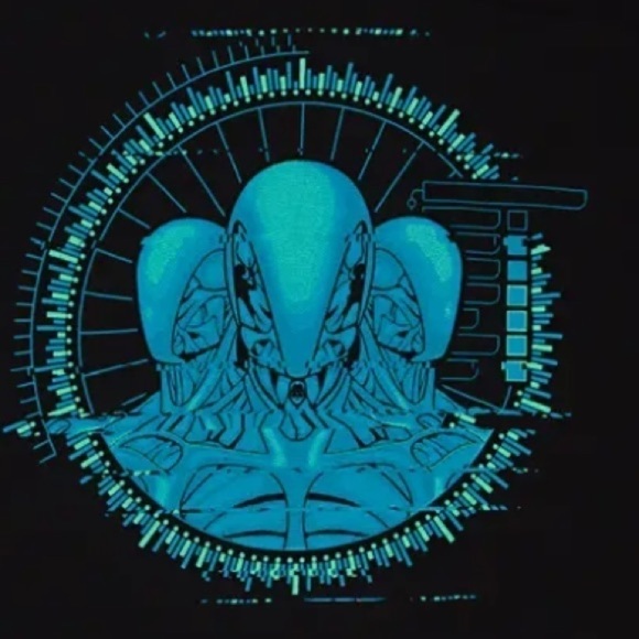 West world Drone Loot Crate Exclusive Tee - Picture 2 of 10